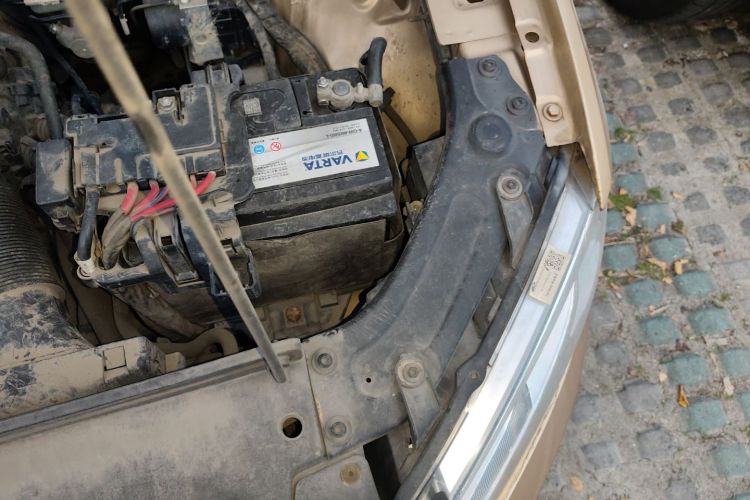 大众 朗逸 2013款 1.6L 手动舒适版局部细节9007