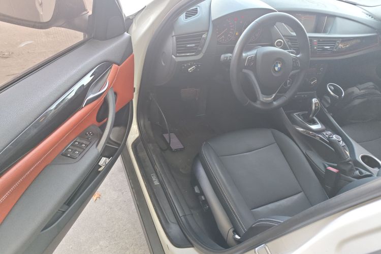 宝马X1 2015款 sDrive18i 时尚晋级版中控内饰20