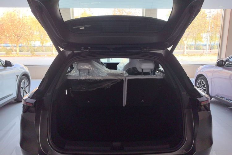 ARCFOX极狐 极狐 阿尔法T5(ARCFOX αT5) 2025款 630 神行版机舱底盘23