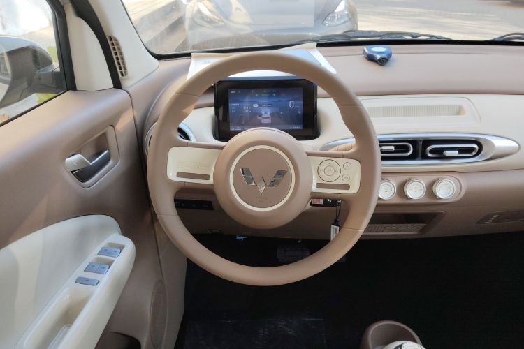 五菱汽车 宏光MINIEV 2025款 四门版 进阶款中控内饰13