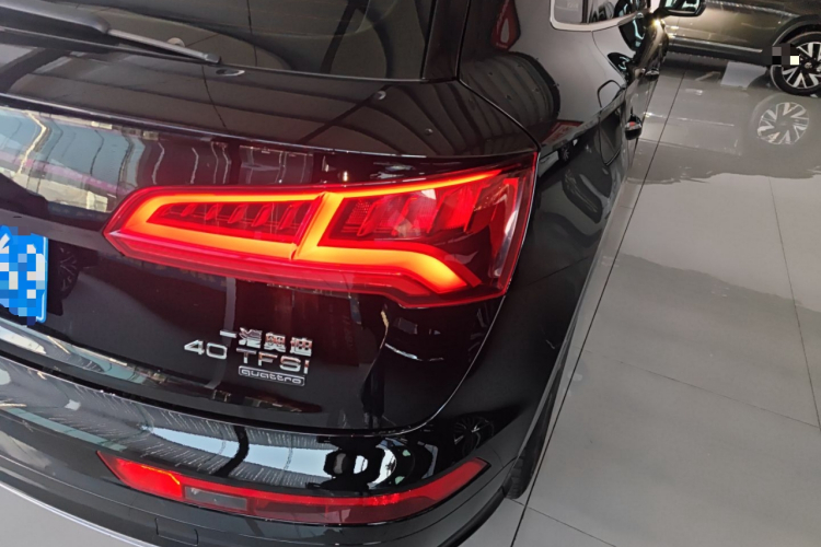 奥迪Q5L 2018款 40 TFSI 荣享时尚型 国V车身外观9