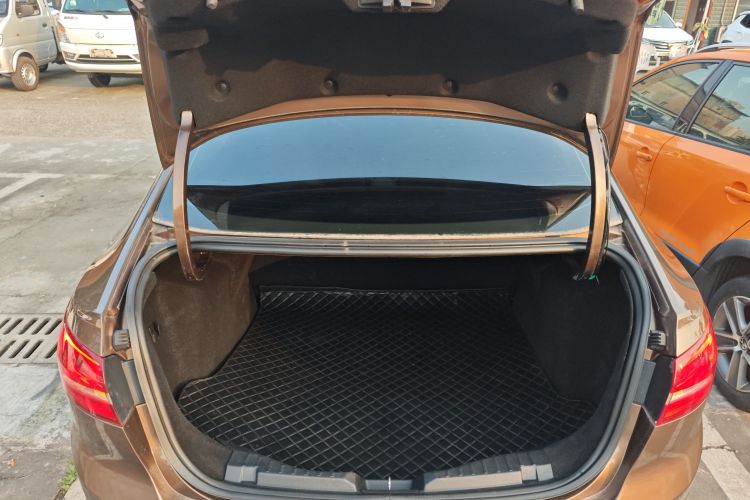 福特 福睿斯 2015款 1.5L 自动时尚型机舱底盘23