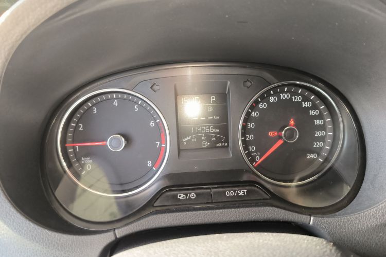 大众 Polo 2016款 1.6L 自动舒适型局部细节14