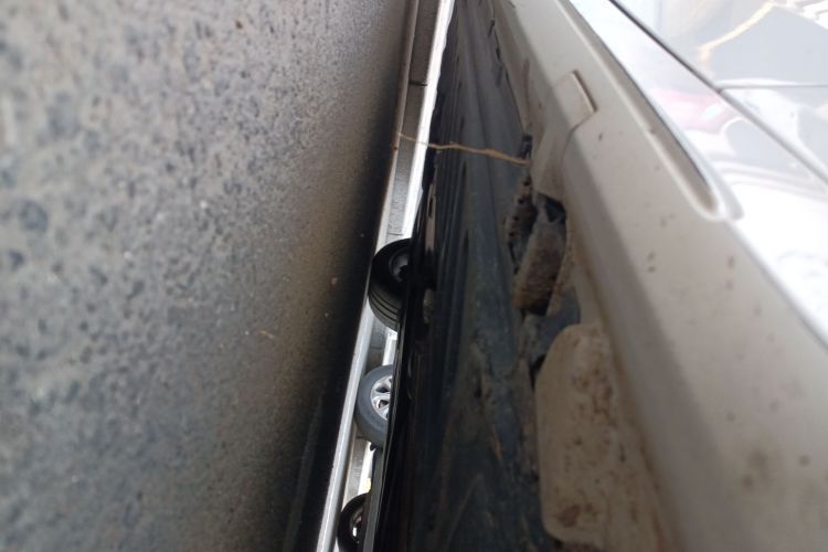 奔驰C级 2017款 改款 C 200 运动版局部细节9001