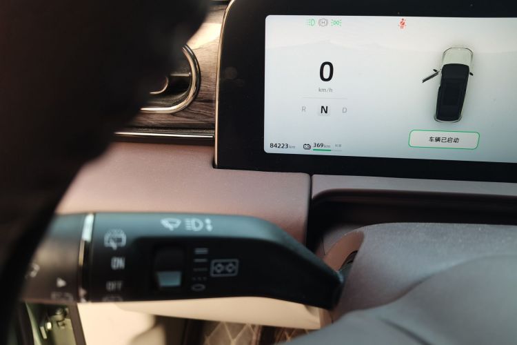 零跑汽车 零跑C11 2021款 行政版610中控内饰15