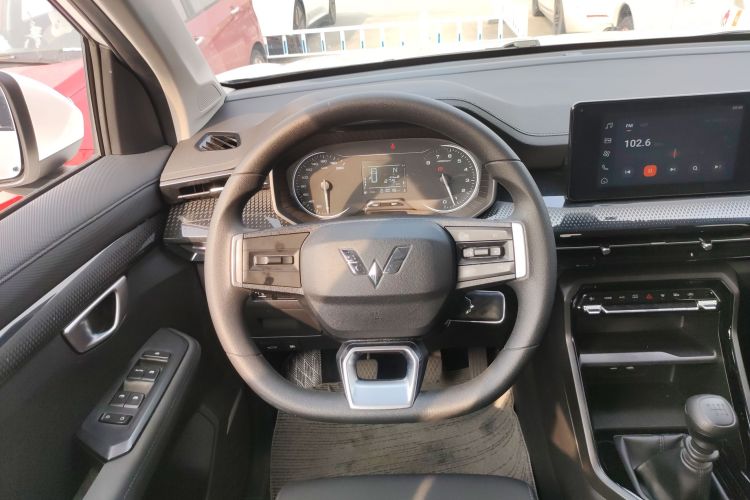 五菱汽车 五菱星辰 2021款 1.5T 手动星悦版中控内饰13