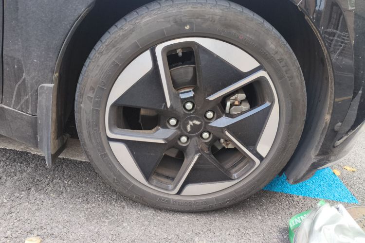 五菱汽车 五菱星光 2023款 150 进阶版车身外观10