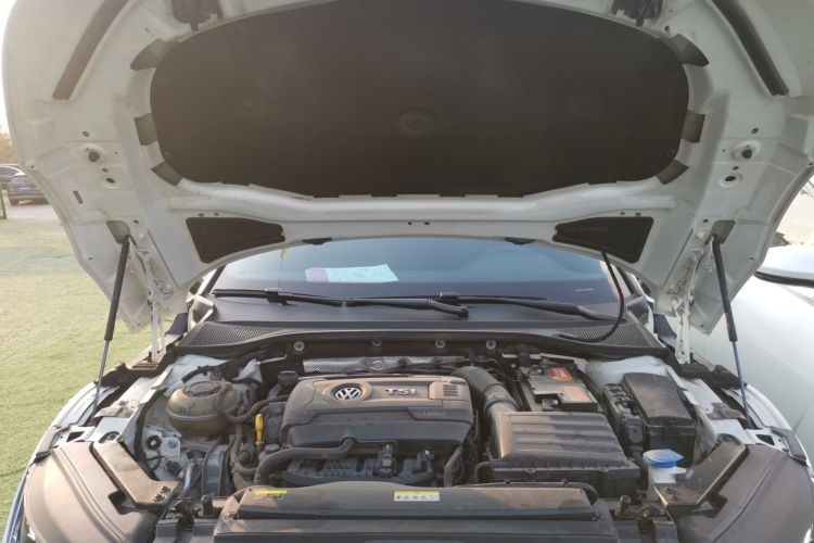 一汽-大众CC 2021款 380TSI 夺目版机舱底盘24