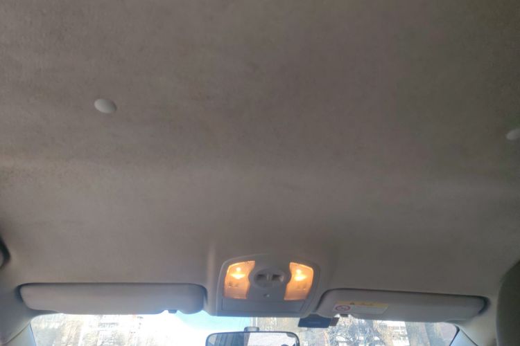 丰田 普锐斯 2012款 1.8L 标准版局部细节22