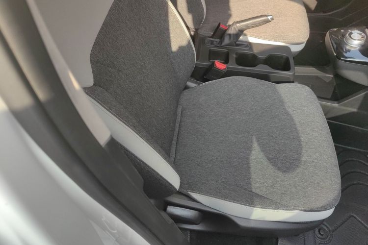 吉利几何E萤火虫 2024款 301km 星光局部细节41