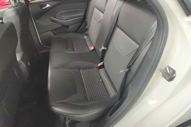 福特 福克斯 2018款 两厢经典 EcoBoost 180 自动精英型中控内饰7004