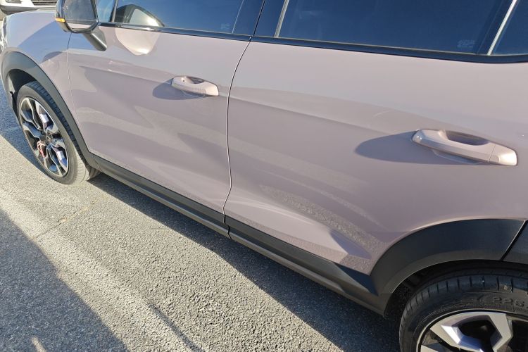 领克06 2023款 Remix 1.5T Shero车身外观4