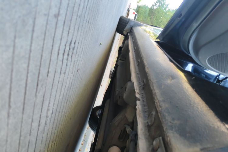 别克 英朗 2013款 GT 1.6L 自动时尚版机舱底盘30