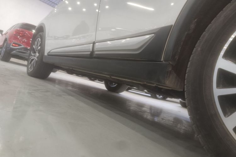 三菱 欧蓝德 2016款 2.4L 四驱精英版 5座局部细节9002