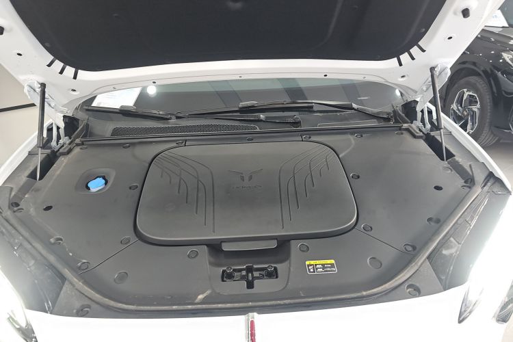 红旗天工08 2025款 605先锋版机舱底盘24