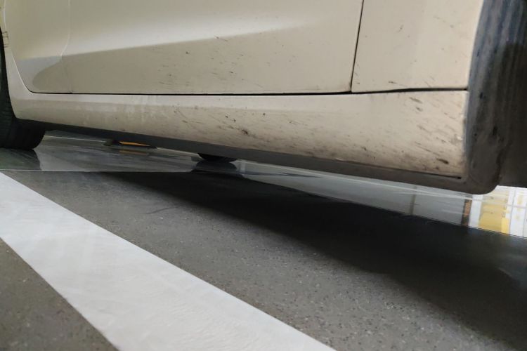 特斯拉 Model 3 2020款 标准续航后驱升级版局部细节9001