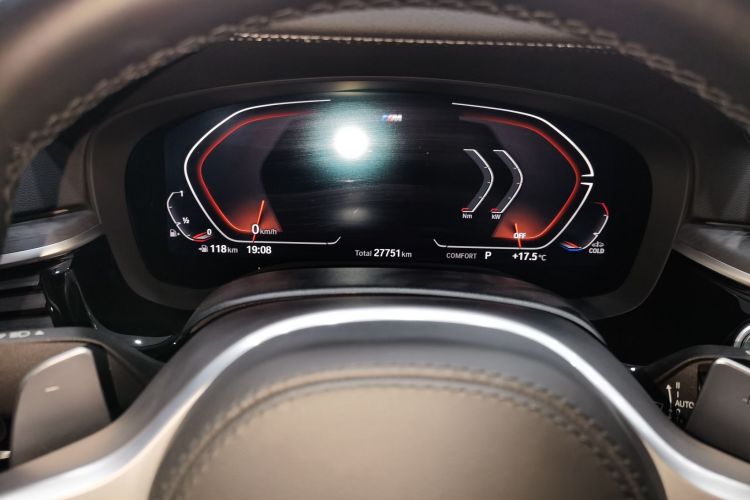 宝马5系 2023款 530Li 领先型 M运动套装中控内饰14