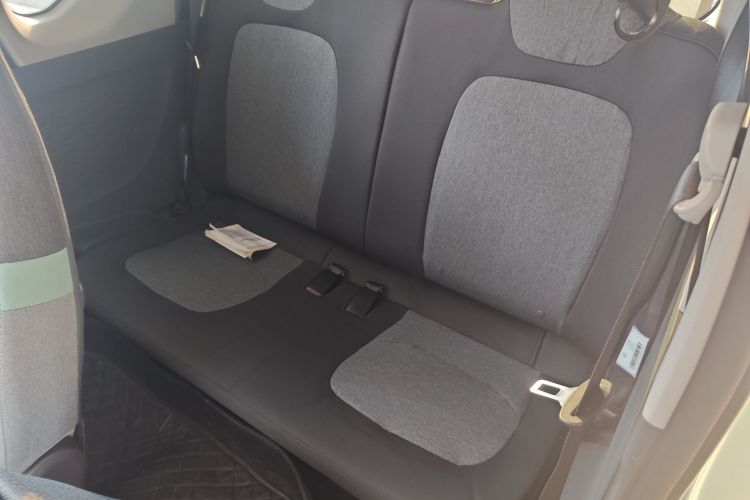 五菱汽车 宏光MINIEV 2022款 马卡龙时尚款 磷酸铁锂中控内饰21