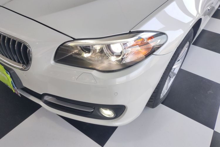 宝马5系 2017款 520Li 典雅型局部细节36