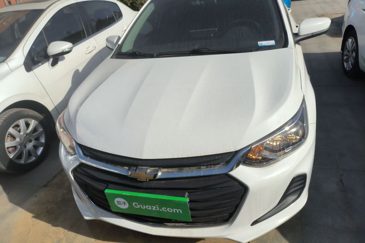 雪佛兰 科沃兹 2022款 325T 自动欣悦版车身外观2