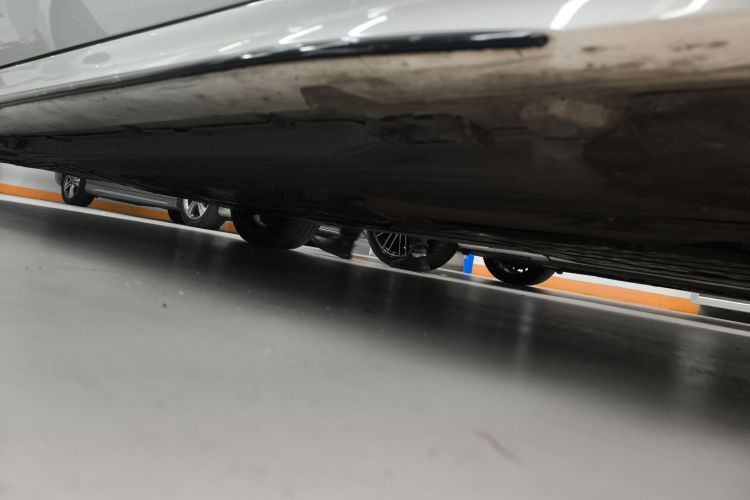 奔驰C级 2022款 C 260 L 皓夜运动版局部细节9001