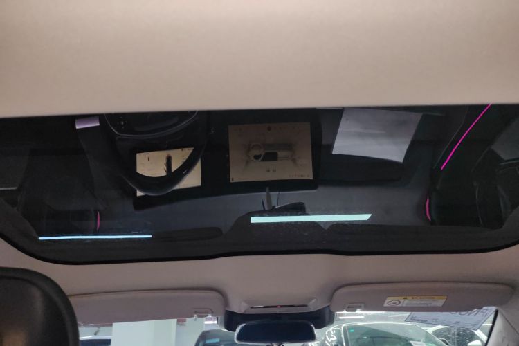 小鹏P7 2022款 480E+局部细节22