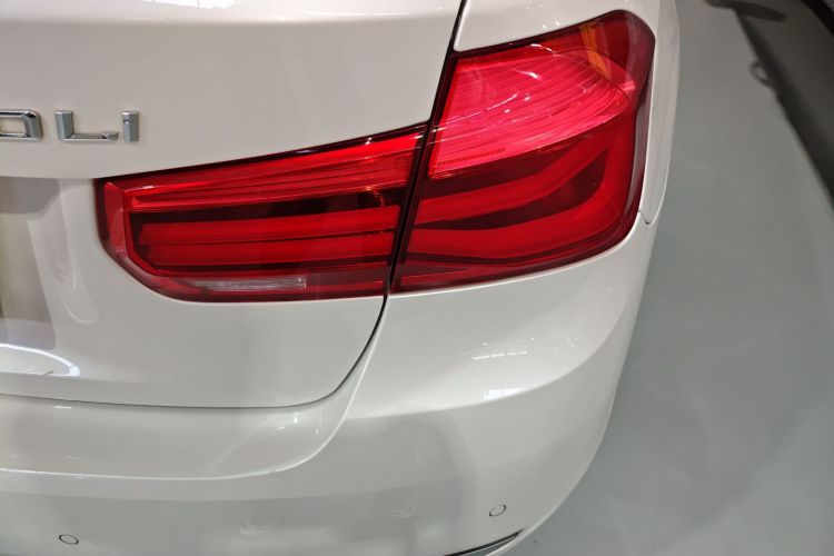 宝马3系 2019款 320Li 时尚型车身外观6006