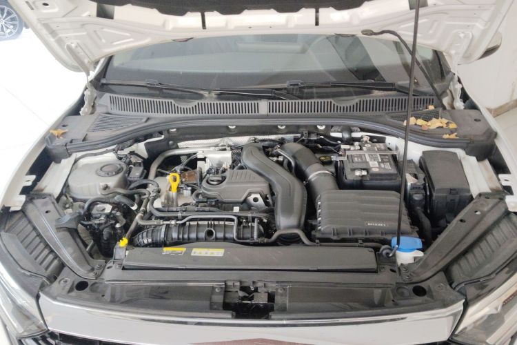 大众 速腾 2023款 300TSI DSG超越版机舱底盘24