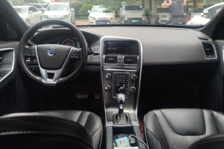 沃尔沃XC60(进口) 2014款 改款 T5 个性运动版中控内饰7002