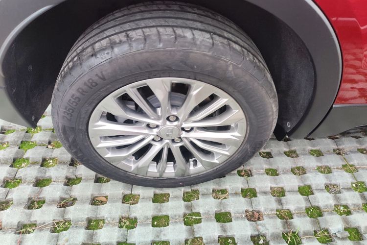 凯迪拉克XT4 2024款 28T 两驱豪华型车身外观6008