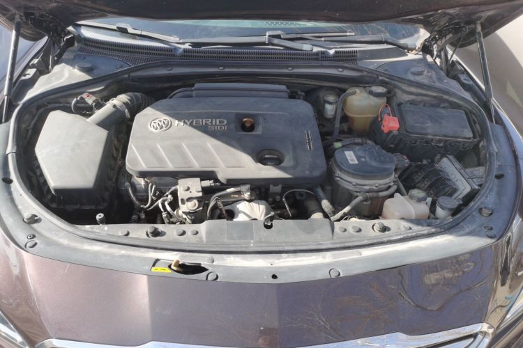 别克 君越 2018款 30H 精英型机舱底盘24