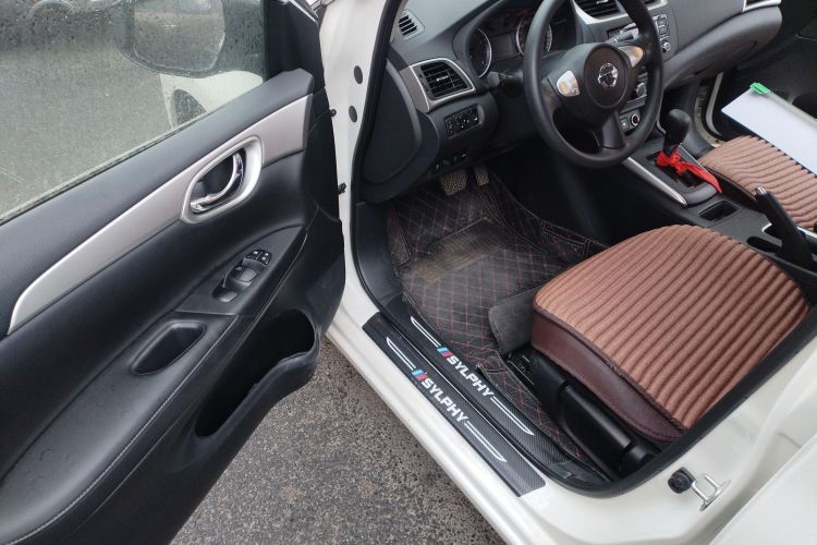 日产 轩逸 2022款 经典 1.6XE CVT舒适版中控内饰20