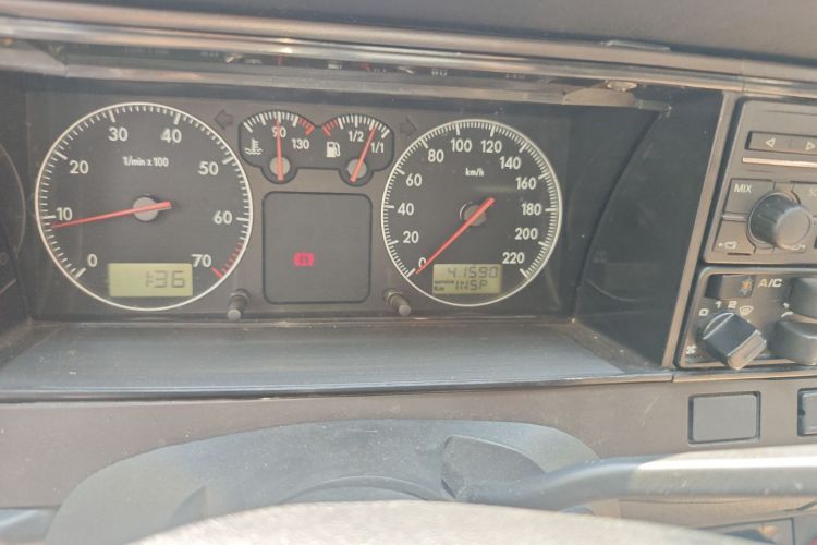 大众 桑塔纳经典 2007款 1.8L 景畅型中控内饰15