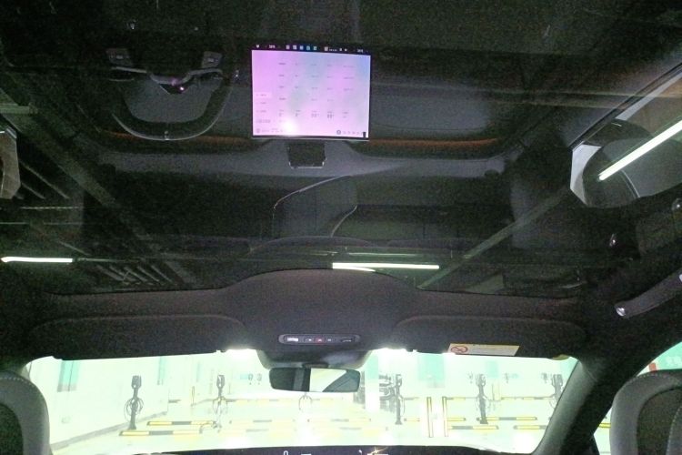 小米汽车 小米YU7 2025款 超长续航后驱版中控内饰22