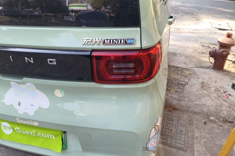 五菱汽车 宏光MINIEV 2022款 马卡龙臻享款 磷酸铁锂车身外观9