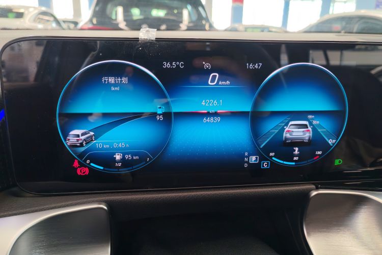 奔驰GLB 2021款 GLB 200 动感型局部细节14