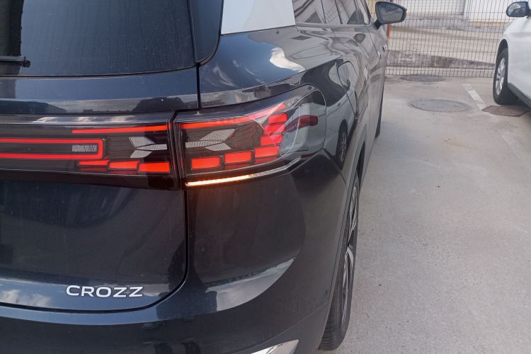 大众 ID.6 CROZZ 2022款 长续航PRO版车身外观9