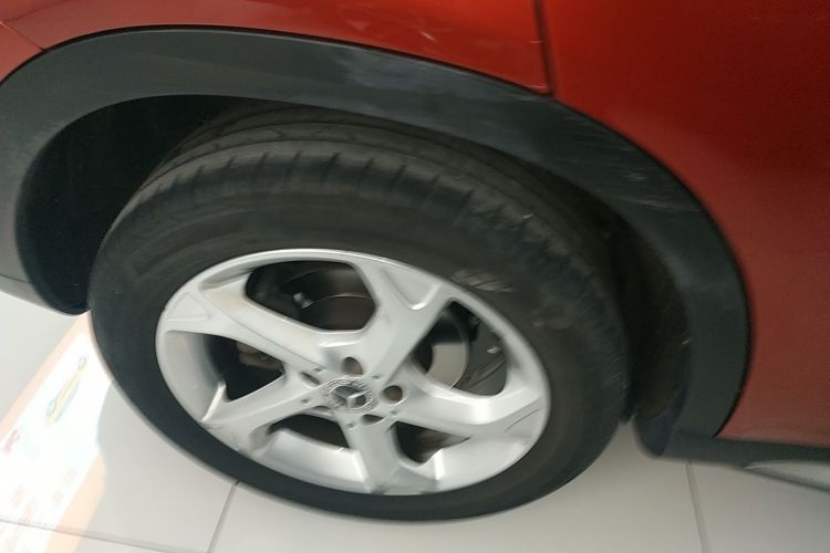 奔驰GLA 2019款 GLA 200 动感型车身外观6002