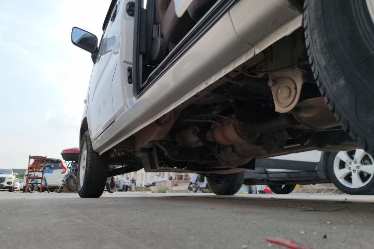 五菱汽车 五菱之光 2020款 1.2L 厢式运输车实用型 国VI 5座 LSI局部细节9002