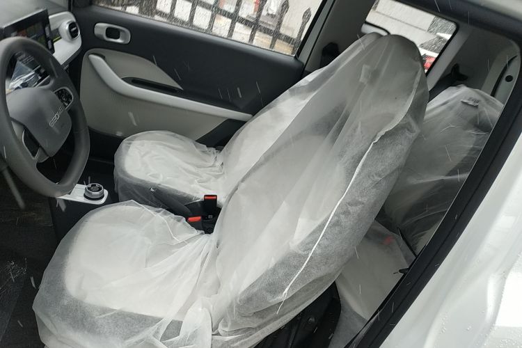 吉利银河 熊猫 2025款 210km 元气熊中控内饰19