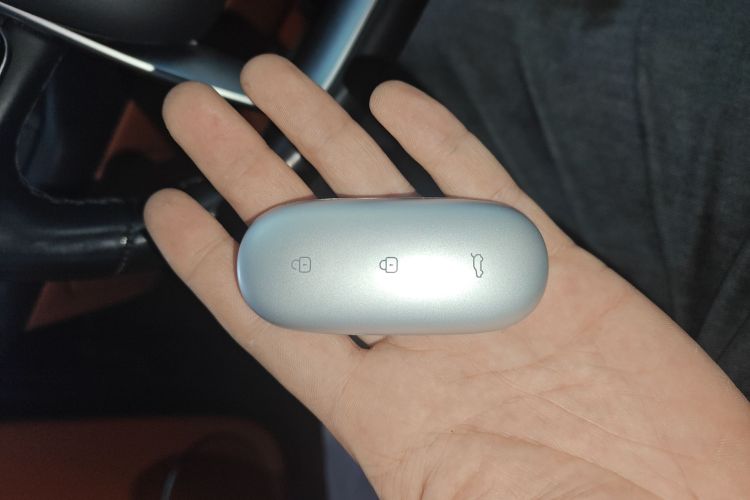 理想汽车 理想L9 2022款 Max中控内饰11