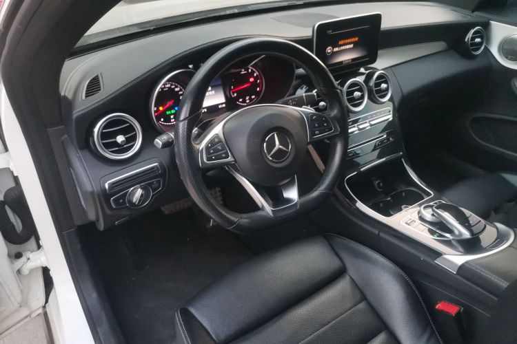 奔驰C级(进口) 2017款 C 200 4MATIC 轿跑版局部细节13