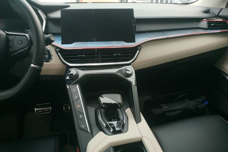 领克06 2020款 1.5T 耀Halo局部细节16