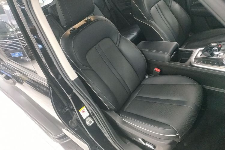 坦克300 2021款 越野版 2.0T 征服者局部细节41