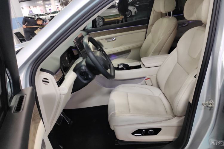 鸿蒙智行 问界M5 2022款 增程四驱旗舰版局部细节19