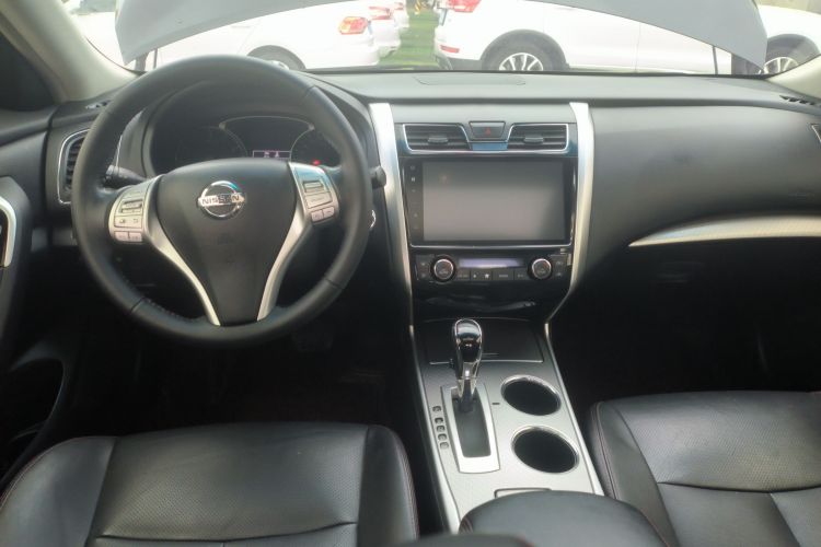 日产 天籁 2018款 2.0L XL 智进版中控内饰7002