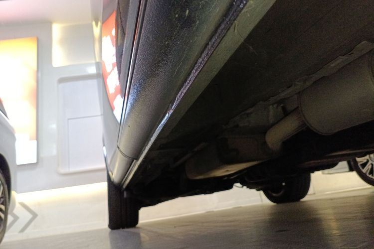 奔驰V级 2018款 V 260 领航版 国V局部细节9001