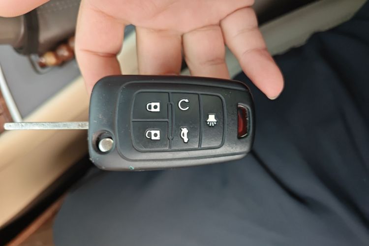 别克 君越 2013款 2.4L SIDI领先舒适型中控内饰11