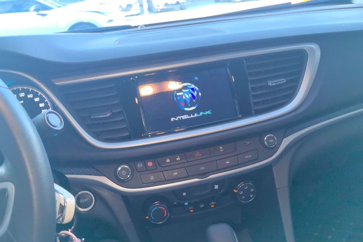 别克 英朗 2021款 改款 典范 1.5L 自动精英型中控内饰16