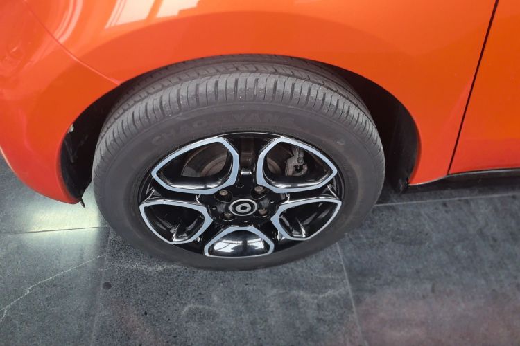 smart forfour 2018款 1.0L 52千瓦激情版车身外观6007